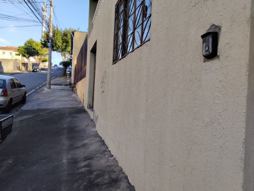 Casa à venda com 3 quartos, 360m² - Foto 3