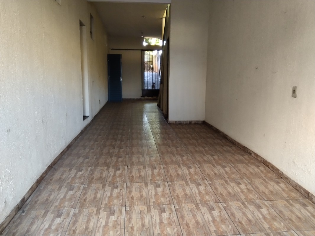 Casa à venda com 3 quartos, 360m² - Foto 4
