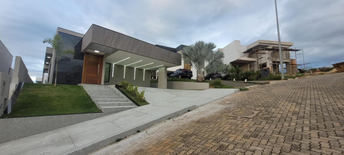 Casa à venda com 3 quartos, 185m² - Foto 2