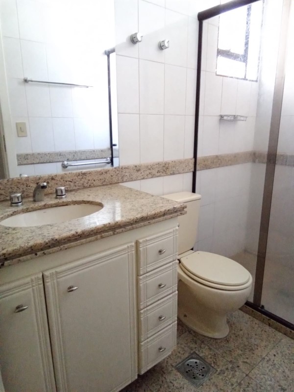 Apartamento para alugar com 4 quartos, 135m² - Foto 10