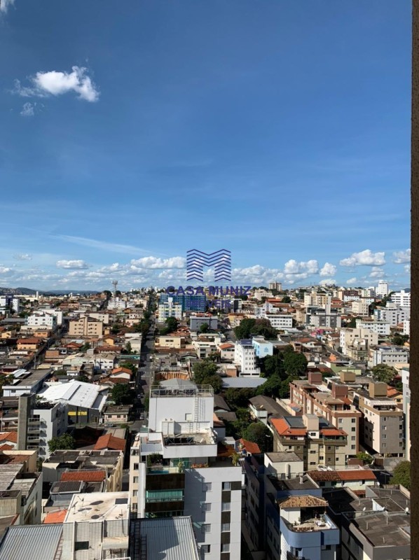 Apartamento para alugar com 2 quartos, 70m² - Foto 4