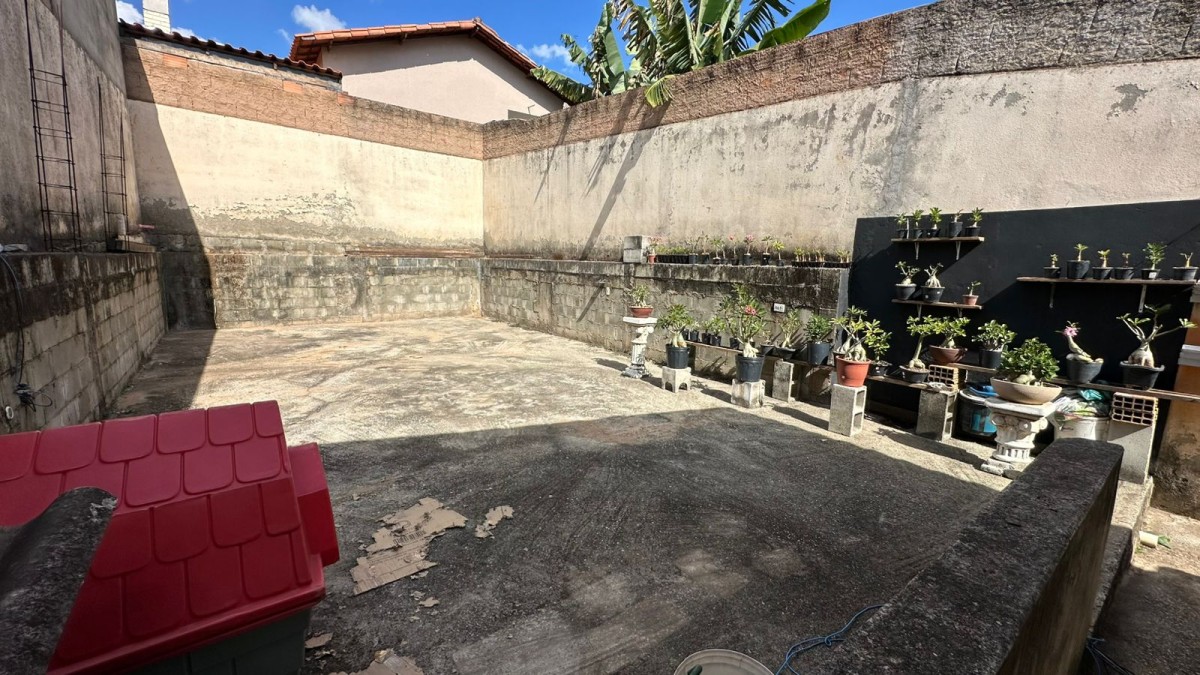 Casa à venda com 2 quartos, 150m² - Foto 7