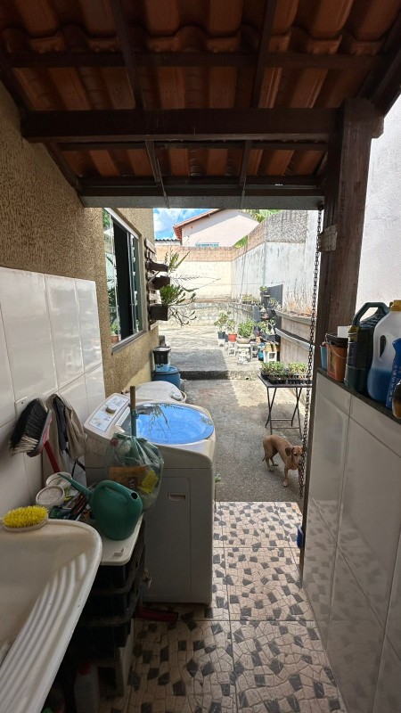 Casa à venda com 2 quartos, 150m² - Foto 10