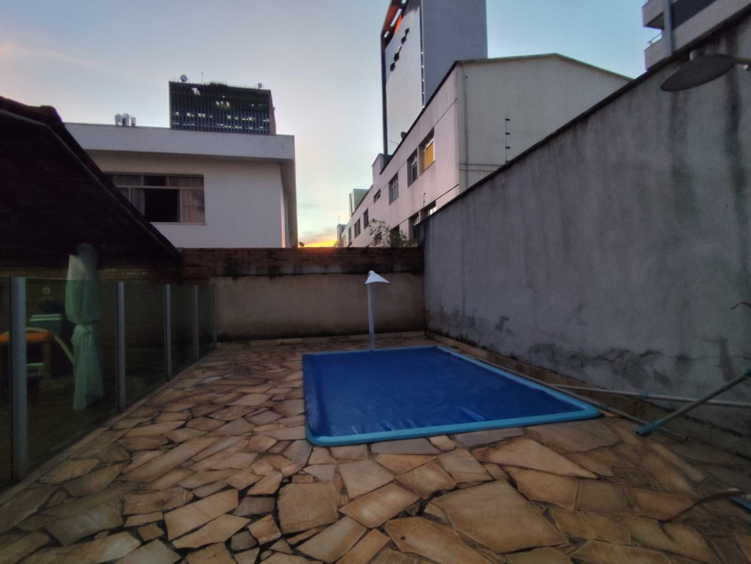 Apartamento para alugar com 4 quartos, 200m² - Foto 3
