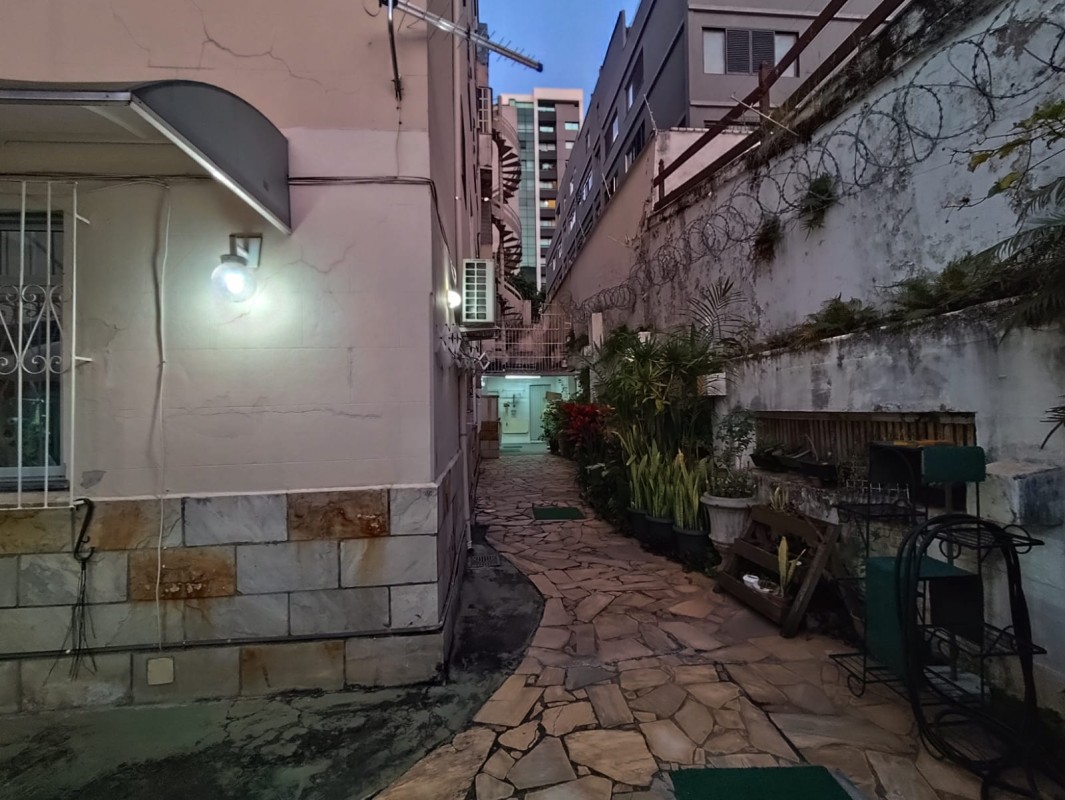 Apartamento para alugar com 4 quartos, 200m² - Foto 6