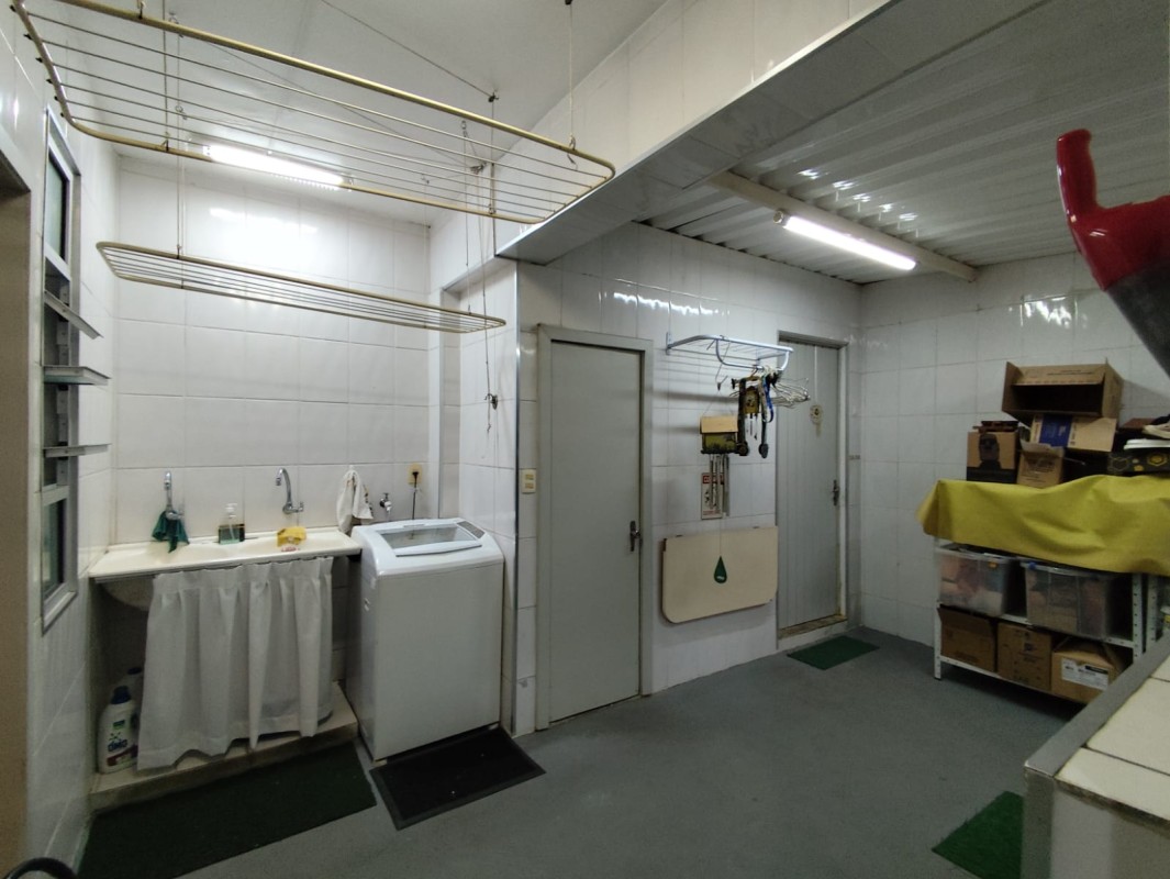 Apartamento para alugar com 4 quartos, 200m² - Foto 9