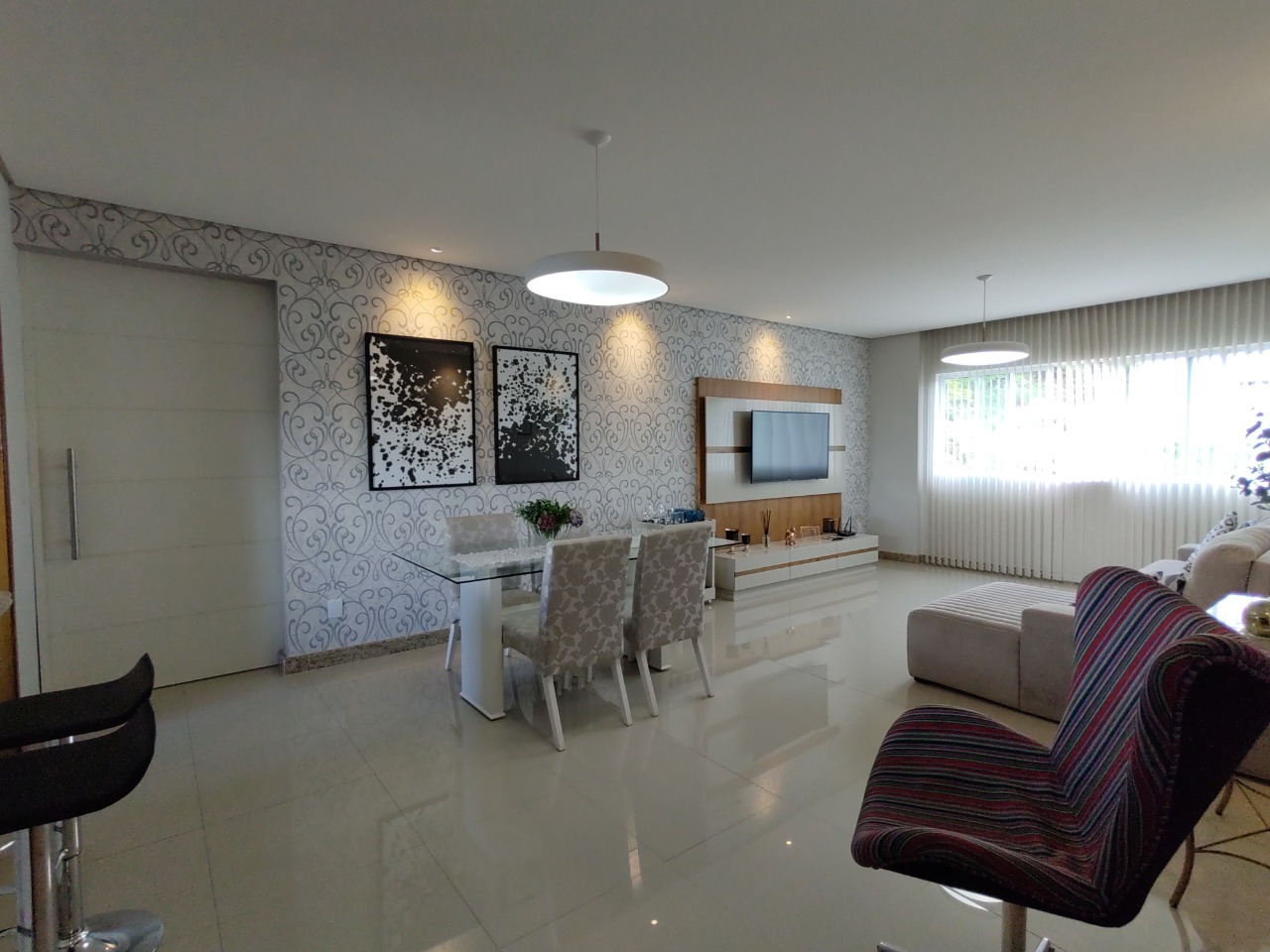 Apartamento à venda com 3 quartos, 129m² - Foto 2