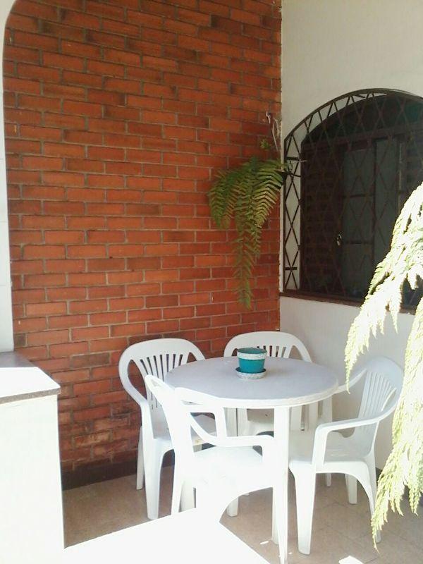 Casa à venda com 2 quartos, 120m² - Foto 4
