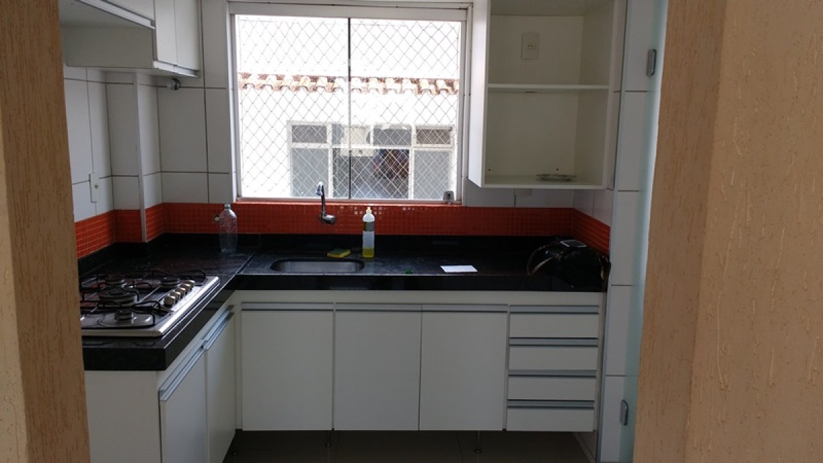 Apartamento para alugar com 3 quartos, 90m² - Foto 1