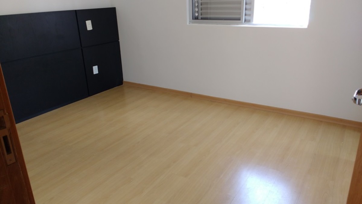 Apartamento para alugar com 3 quartos, 90m² - Foto 4