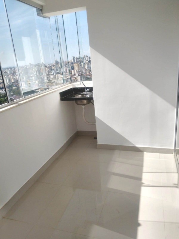 Apartamento para alugar com 3 quartos, 82m² - Foto 4