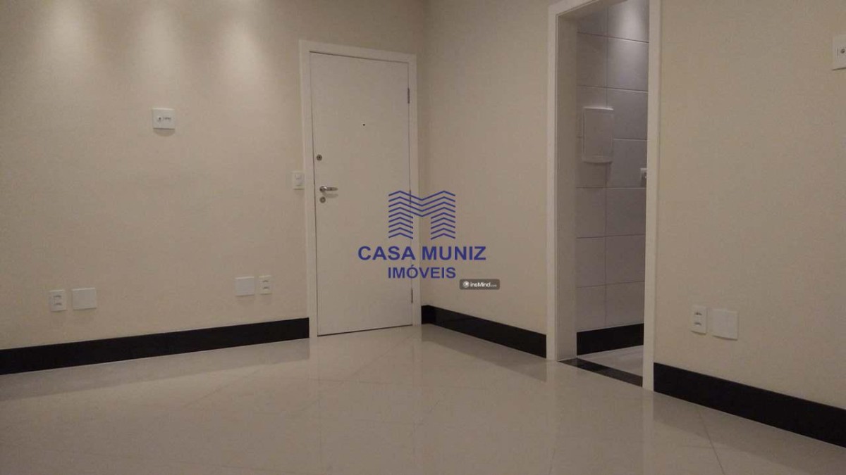 Apartamento para alugar com 2 quartos, 70m² - Foto 17