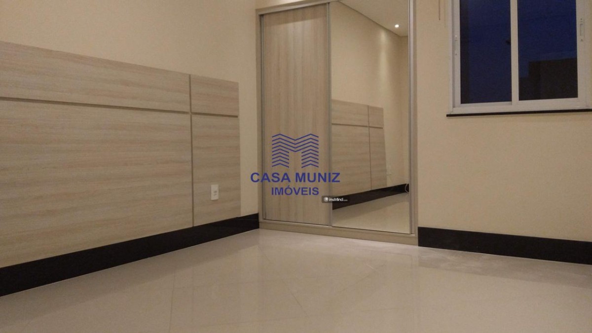 Apartamento para alugar com 2 quartos, 70m² - Foto 4