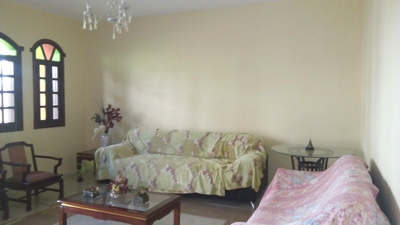 Casa à venda com 4 quartos, 210m² - Foto 3