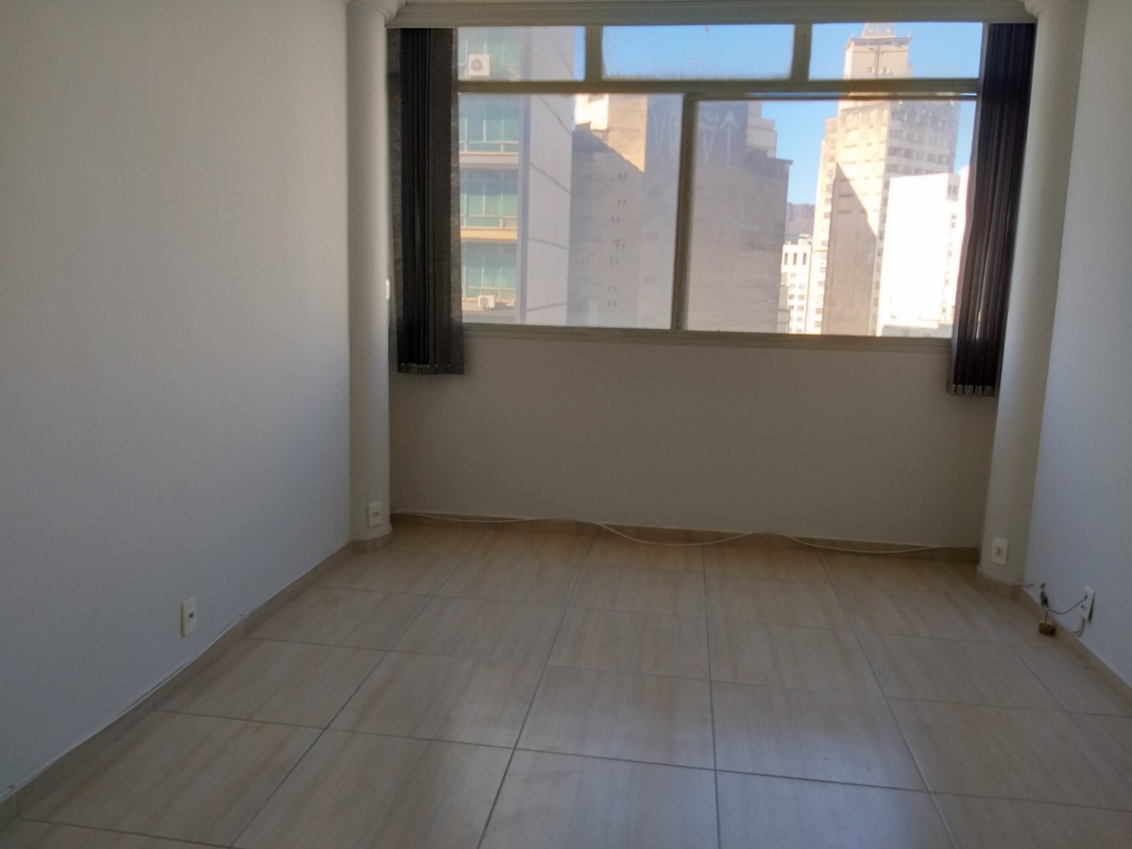 Conjunto Comercial-Sala à venda, 28m² - Foto 1