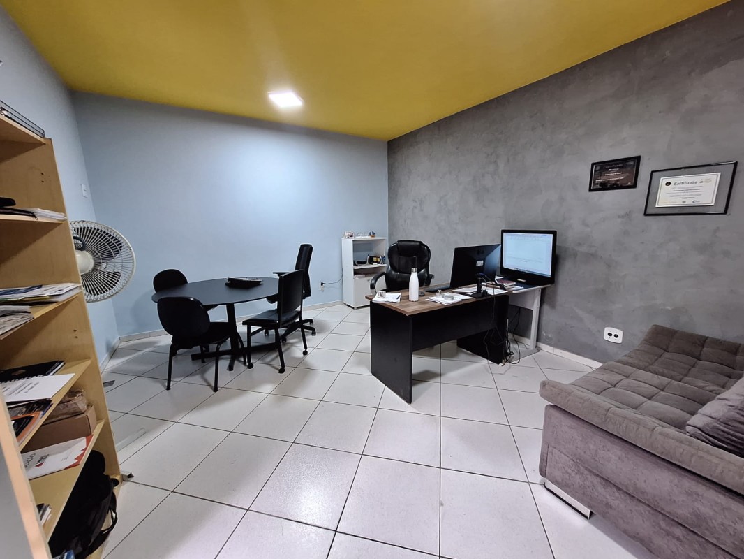 Casa à venda com 5 quartos, 350m² - Foto 11